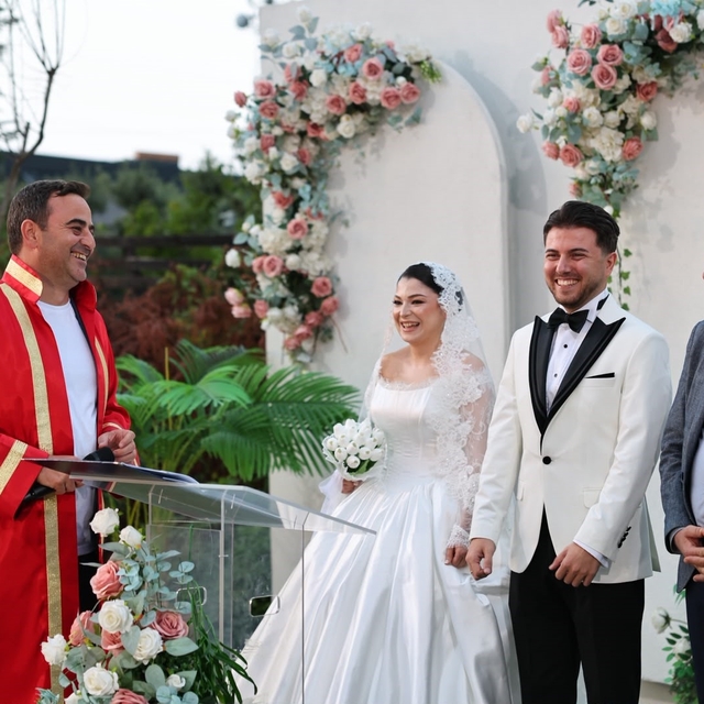 Başkan Özlü vatandaşlarla bir araya geldi