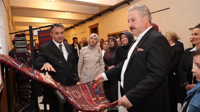 Heybeler, Sanat Melikgazi'de görücüye çıktı
