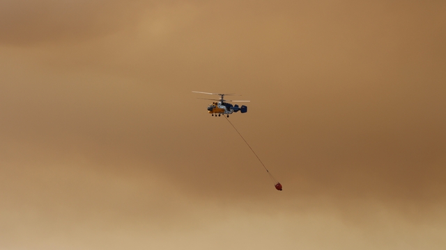 Kozan'da orman yangını: 40 ev tahliye edildi, 3 uçak ve 9 helikopter havada