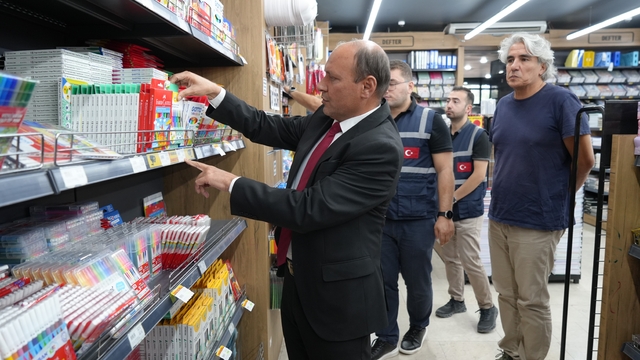 Gaziantep'te kırtasiyelere 'fahiş fiyat' ve 'etiket' denetimi