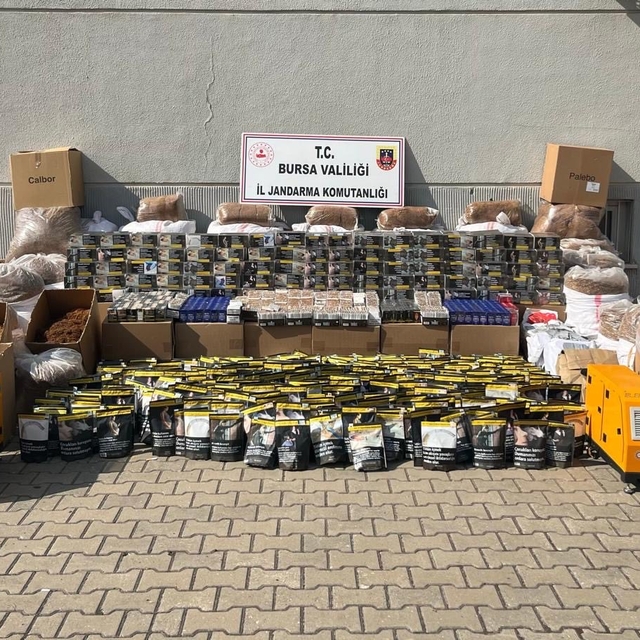 Bursa'da 3,2 milyon TL'lik kaçak tütün ve sigara ele geçirildi
