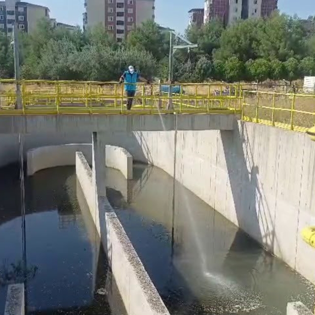 Adıyaman'da karasinek ve haşereye karşı mücadele sürüyor