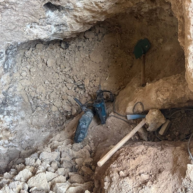 Jandarmadan kaçak kazı operasyonu: 4 şüpheli suçüstü yakalandı