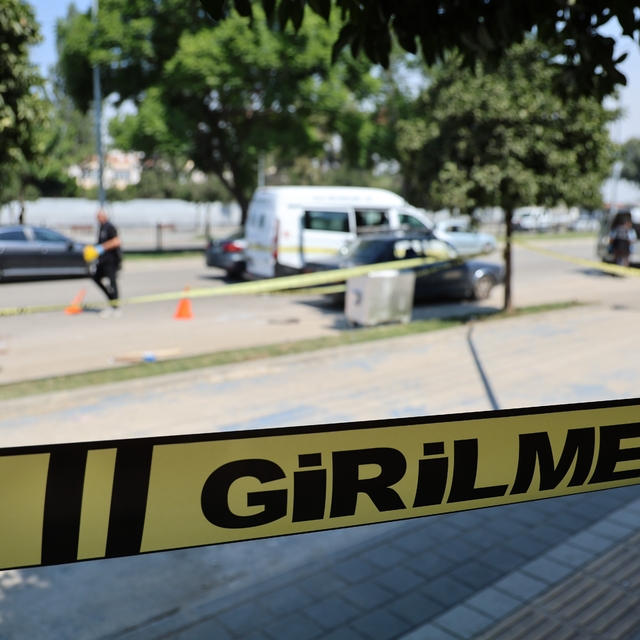 Boşanma davasından çıkan aileler birbirine girdi: 1 ölü, 5 yaralı