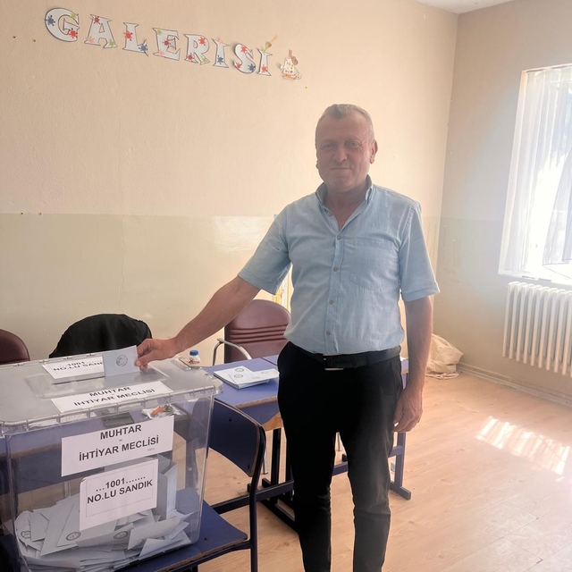 Hisarcık köyünde muhtarlık için sandık kuruldu