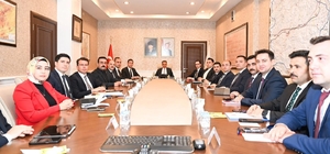 Vali Baruş'tan  "Kamu hizmetlerinin etkin, hızlı ve vatandaş odaklı" vurgus...