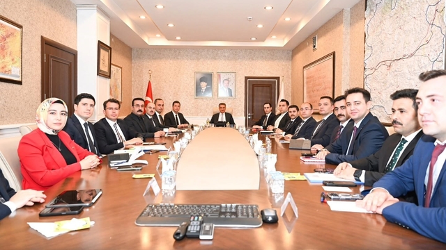 Vali Baruş'tan  "Kamu hizmetlerinin etkin, hızlı ve vatandaş odaklı" vurgusu