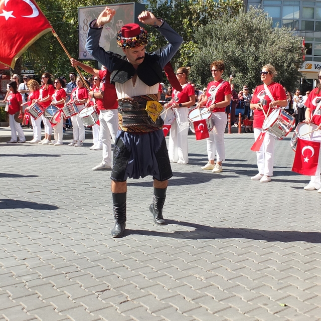 Burhaniye'nin düşman işgalinden kurtuluşunun 104.yılı törenlerle kutlandı