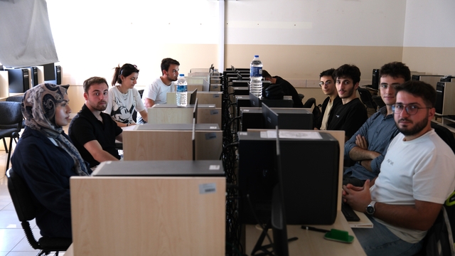 Medikal sanayide dijital dönüşüm
Samsun'da gençlere yönelik uygulamalı CAD/CAM eğitimi