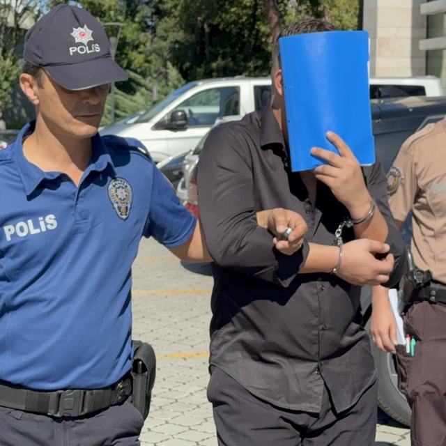 Hastanede dehşet: Hasta yakınının su ısıtıcısıyla saldırdığı röntgen teknis...