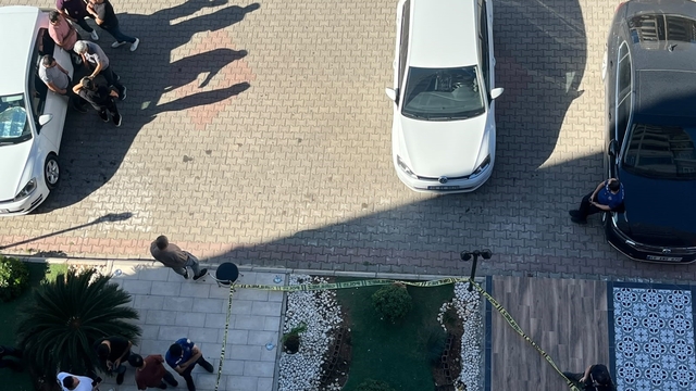Kahramanmaraş'ta göğsünden çıkardığı tabancayla 2 kadını yaraladı