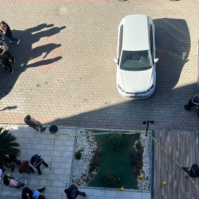 Kahramanmaraş'ta göğsünden çıkardığı tabancayla 2 kadını yaraladı