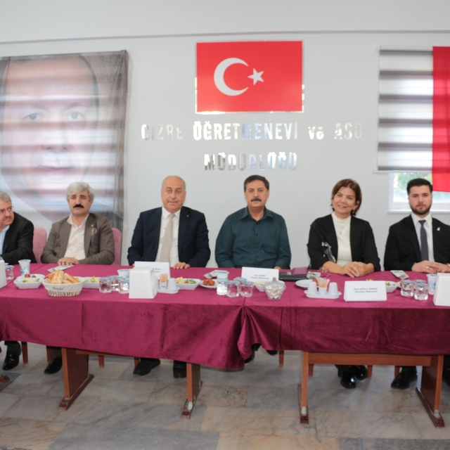 Milletvekili Ataman Cizre'den seslendi: "İnadına kardeşlik diyeceğiz"
Mille...