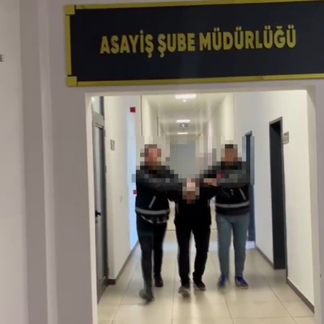 Komşusunun boğazını kesip altınlarını çalmıştı: Bilezikleri kolundan nasıl...