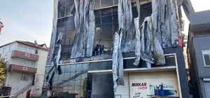 Dilovası'ndaki fabrika yangını davasında kamu görevlileri savunma yaptı
7 k...