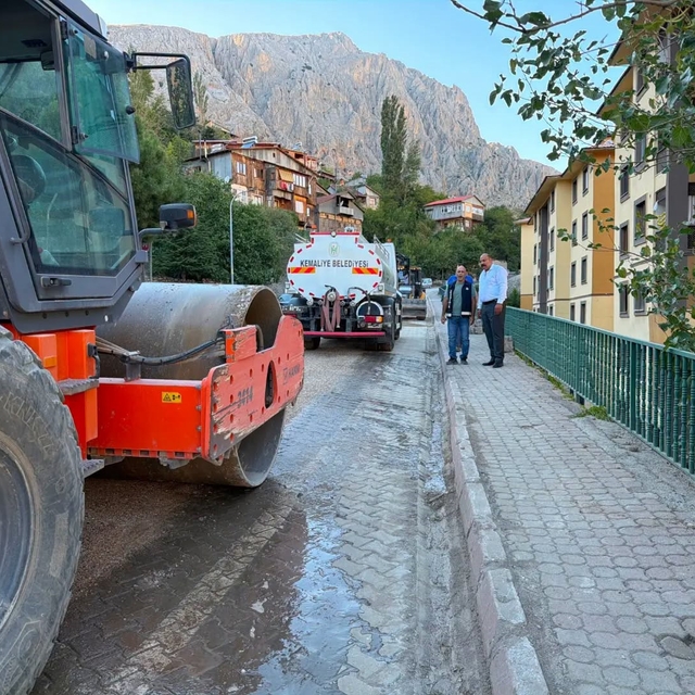 Kemaliye'de doğalgaz çalışmaları sürüyor