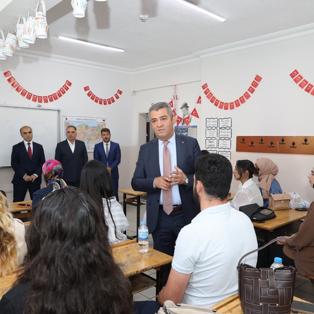 Erzurum'da Türkiye Yüzyılı Maarif Modeli seminerleri