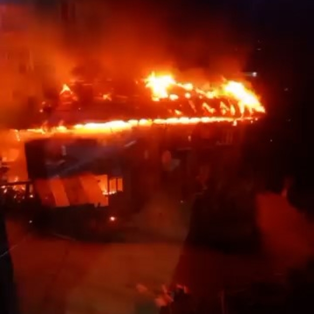 Rize'de bir evde çıkan yangın mahalle sakinlerince söndürüldü