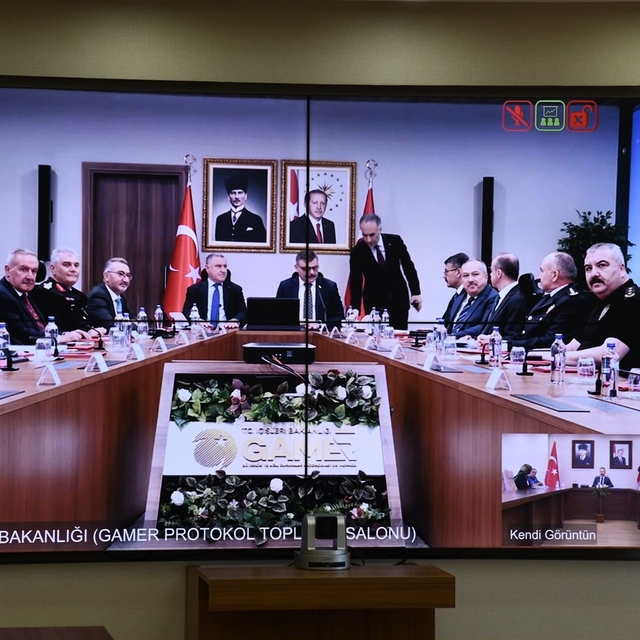 Ardahan Valisi Yamlı,  Yurt Güvenliği VKS Toplantısı'na katıldı