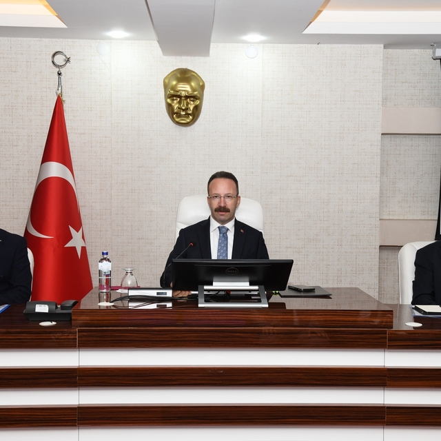 Vali Yamlı Başkanlığında, Eğitim kurumu müdürleri toplantısı düzenlendi