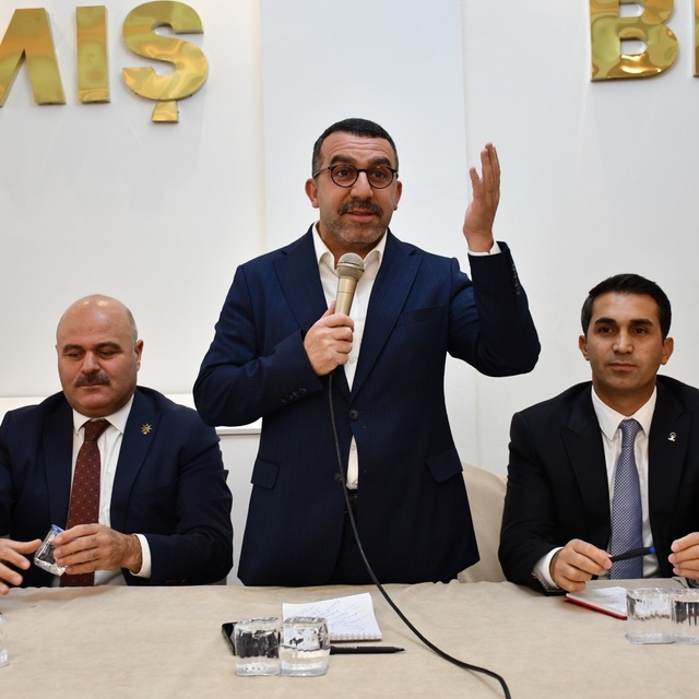 AK Parti heyetinden Sarıkamış'ta gövde gösterisi: Teşkilat buluşması ve yat...