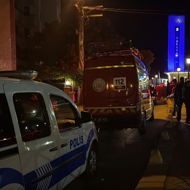 "Porsuk Çayı'nda boğulan var" ihbarı asılsız çıktı
Polis, itfaiye, sağlık v...