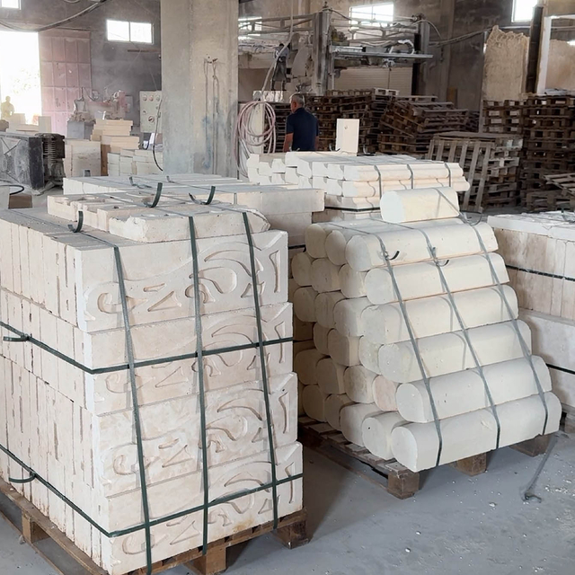 Midyat taşı, ustaların elinde sanata dönüşüyor