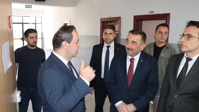 Zonguldak Denetimli Serbestlik Müdürlüğü okullara renk katıyor