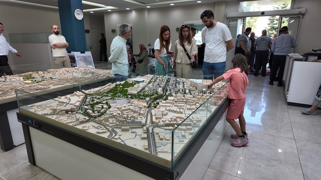 Başkan Büyükkılıç'ın yakından takip ettiği Sahabiye'de dönüşüm hız kesmeden sürüyor