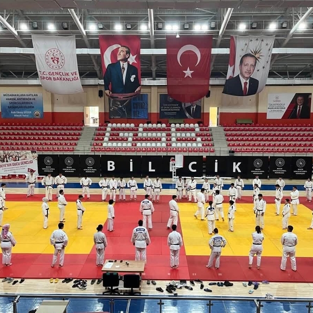 Bilecik'te 58 judocu sınav için ter döktü