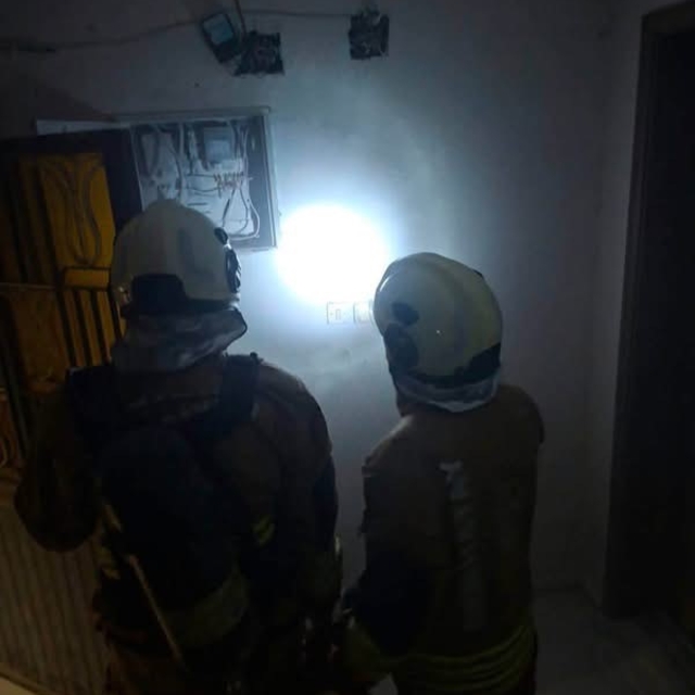 Samandağ'da evin elektrik şalterinde çıkan yangın söndürüldü