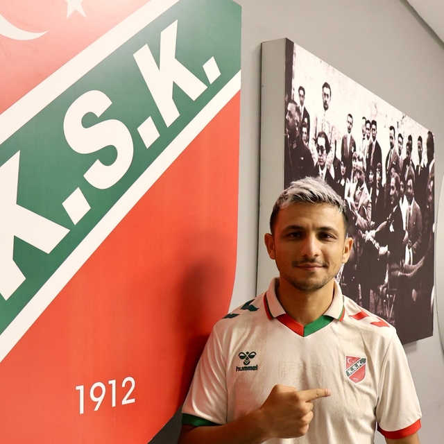 Karşıyaka'da derbi biletleri satışta