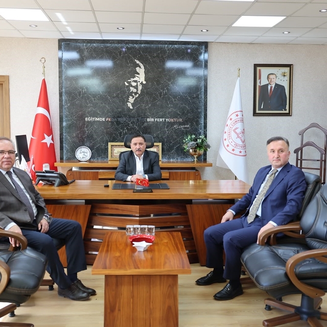 Vali Çiçek'ten İl Milli Eğitim Müdürlüğü'ne çalışma ziyareti