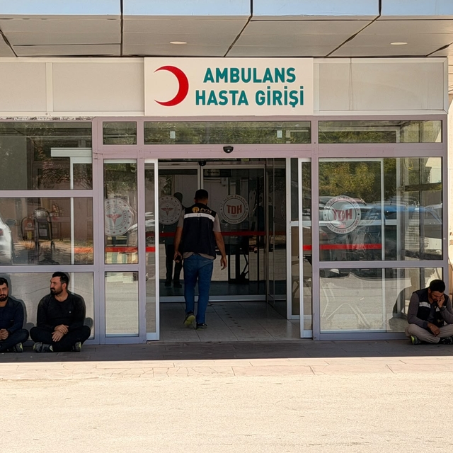 Yüksek gerilim hattında çalışma yaparken 12 metre yükseklikten düşüp ağır y...