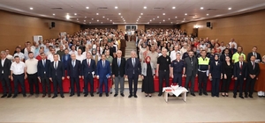 Vali Makas, 2026-2027 eğitim öğretim yılı hazırlıklarını değerlendirdi öğre...