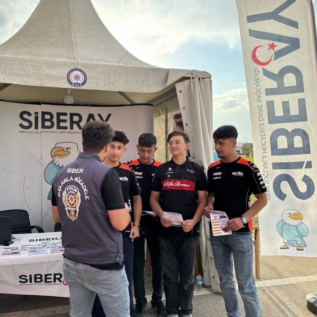 Polis 105 bin kişiye siber güvenliği anlattı