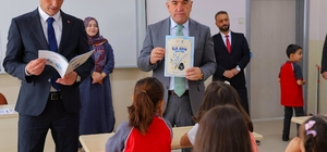 Bayburt'ta birinci sınıf öğrencileri okul heyecanı yaşadı