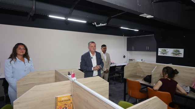 Yunusemre'de kütüphanelerde öğrenci odaklı düzenleme