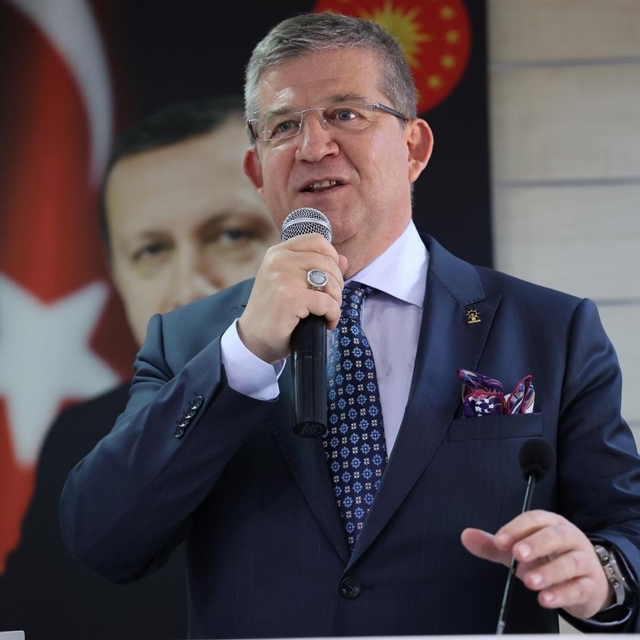 AK Parti İl Başkanı Subaşıoğlu; "Vatandaşın işini zorlaştırmayın, kolaylaşt...