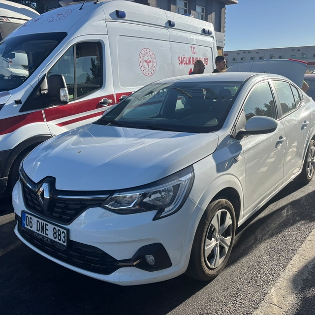 Tavşanlı'da zincirleme trafik kazası; 4 yaralı