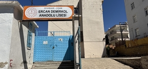 Çermikte yarım asırlık okul yıkılıyor
