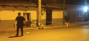 Tartıştığı eşi ve kızını bıçakla yaraladı