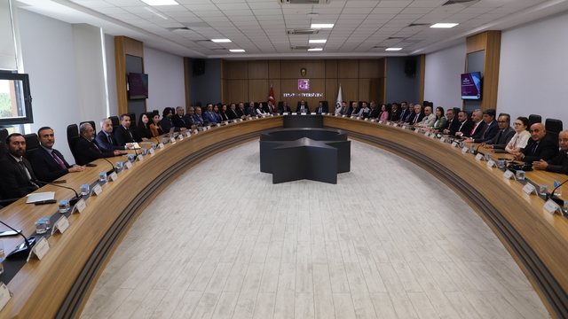 FÜ'de yeni eğitim öğretim yılı hazırlıkları değerlendirildi