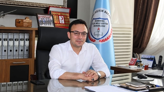 Bandırma'da ikili eğitim dönemi sona erdi
Bandırma'da 15 yıllık ikili eğitim dönemi sona erdi
Bandırma'da eğitim altyapısı yenilendi, ikili eğitim sona erdi