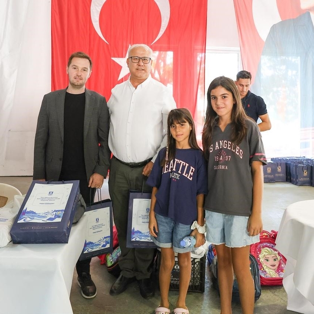 Bodrum Belediyesinden 1250 öğrenciye kırtasiye ve burs desteği