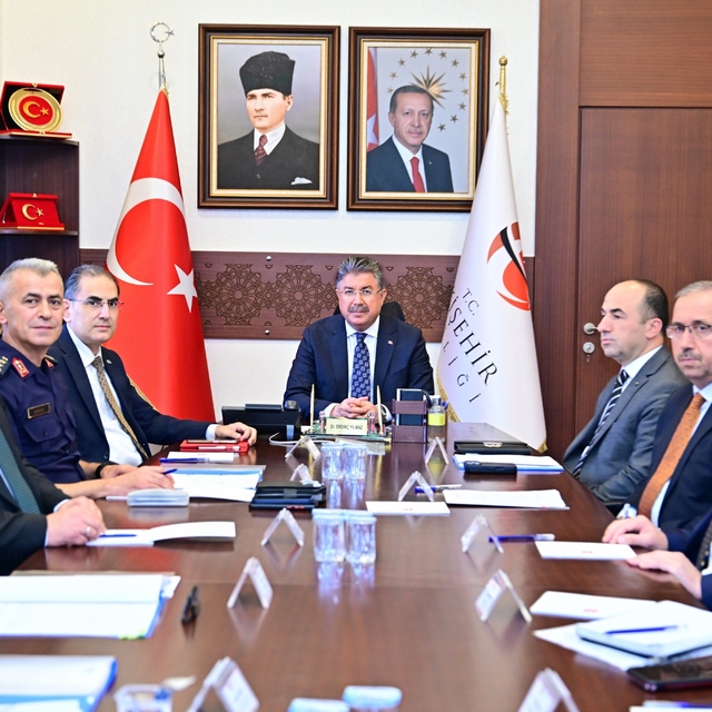 Eskişehir'de 'Eğitim ve Öğretim Yılı Okul Güvenliği ve İl Yürütme Kurulu To...