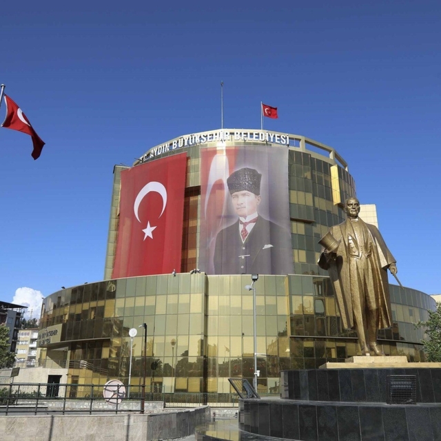 Aydın Büyükşehir Belediyesi yerel yönetimler performans araştırmasında ilk...