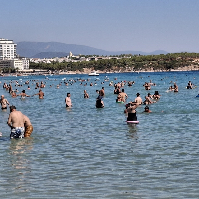 Didim'e Eylül geldi, deniz keyfi bitmedi