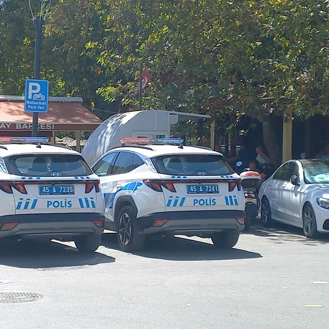 Manisa'da çay bahçesi tuvaletinde bulunan gizli kamera düzeneğine 2 gözaltı...