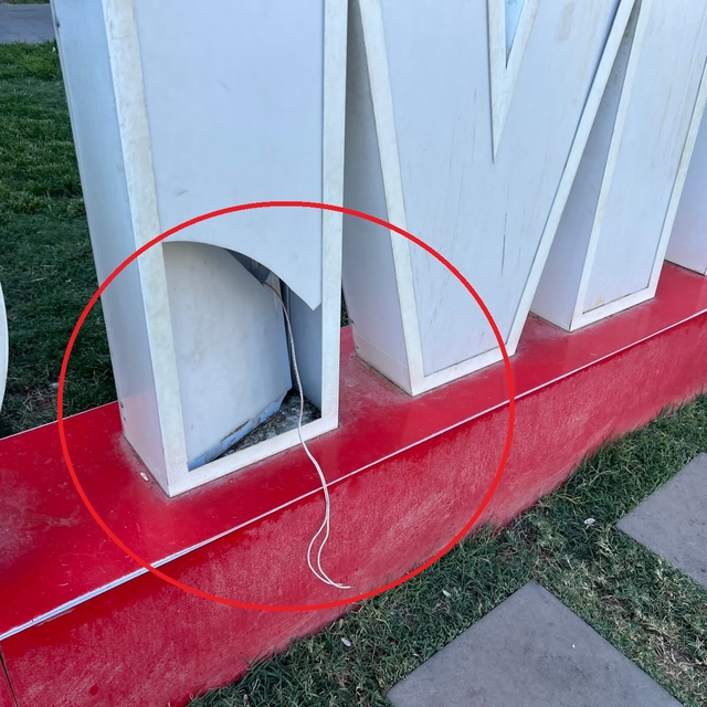 Açıkta bırakılan elektrik kablosuna temas eden çocuk, akıma kapılarak yaral...